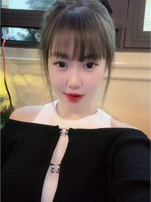TikTok-Video von @duyen8203 herunterladen
