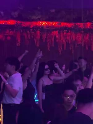 TikTok-video van @aplushanoi_club downloaden