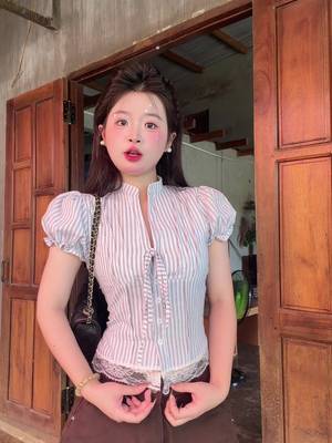 Pobierz wideo TikTok od @_inhlnhil._