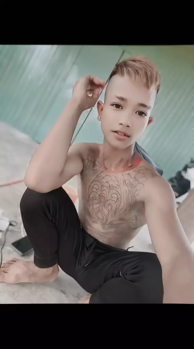 TikTok-Video von @khang.tii_honn herunterladen