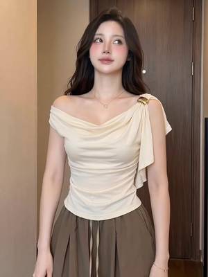 Tải video TikTok của @phunuhiendai_99