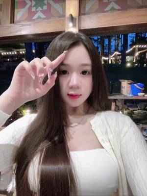 Baixar vídeo TikTok de @xinhgaiq7