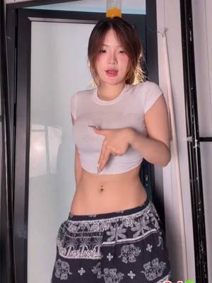Descarcă video TikTok de la @quynhanh_ne98