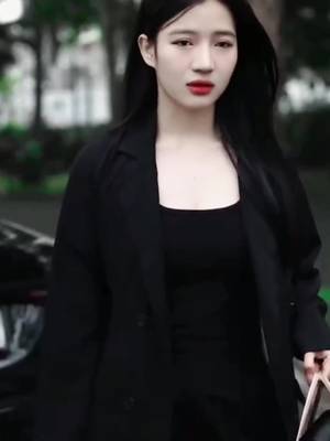 Descarcă video TikTok de la @hoanghg93