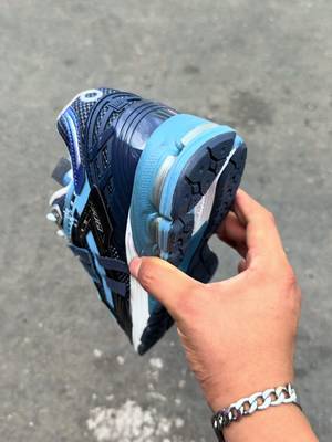 TikTok-Video von @tonyssneakers herunterladen