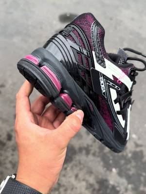 TikTok-Video von @tonyssneakers herunterladen