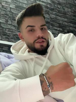 Scarica video TikTok di @robi_maracineanu