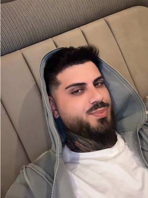 TikTok-Video von @robert.bls herunterladen