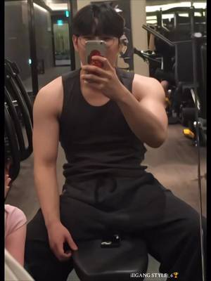 Unduh video TikTok dari @oppaidol.sj